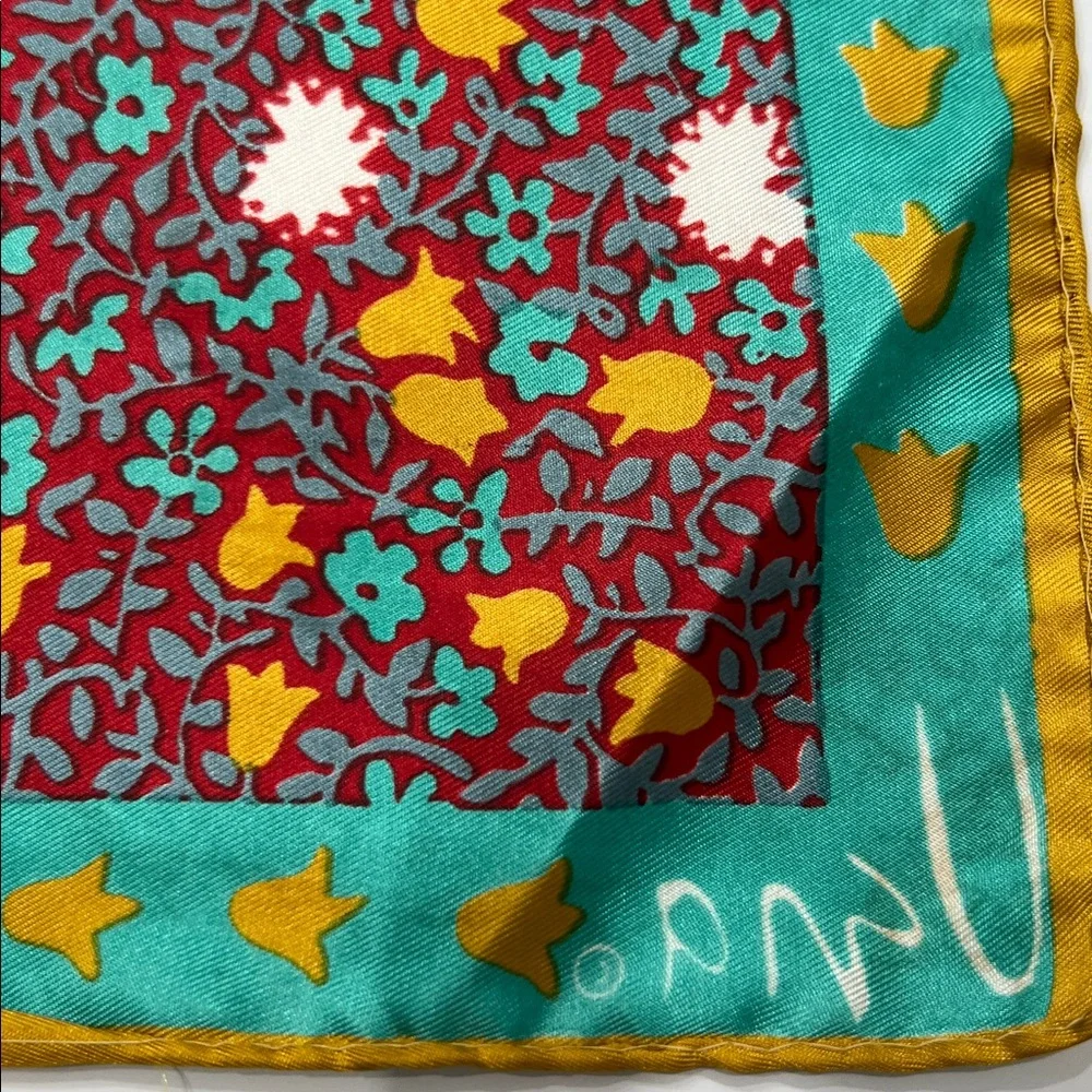 Vintage Vera Neumann Floral Patterned Silk Scarf  rayon silk blend 25“ square